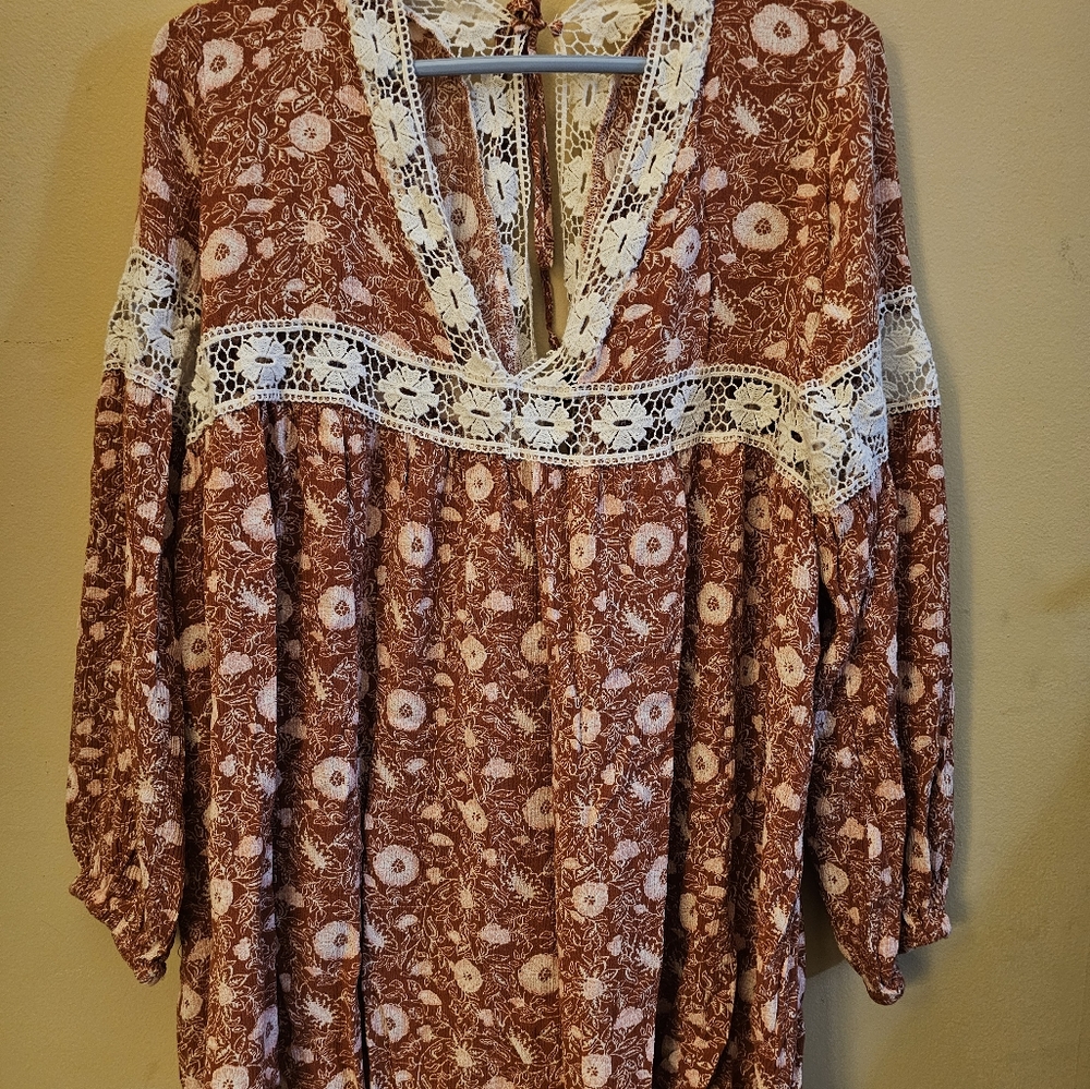 Forever 21 hippie boho top L